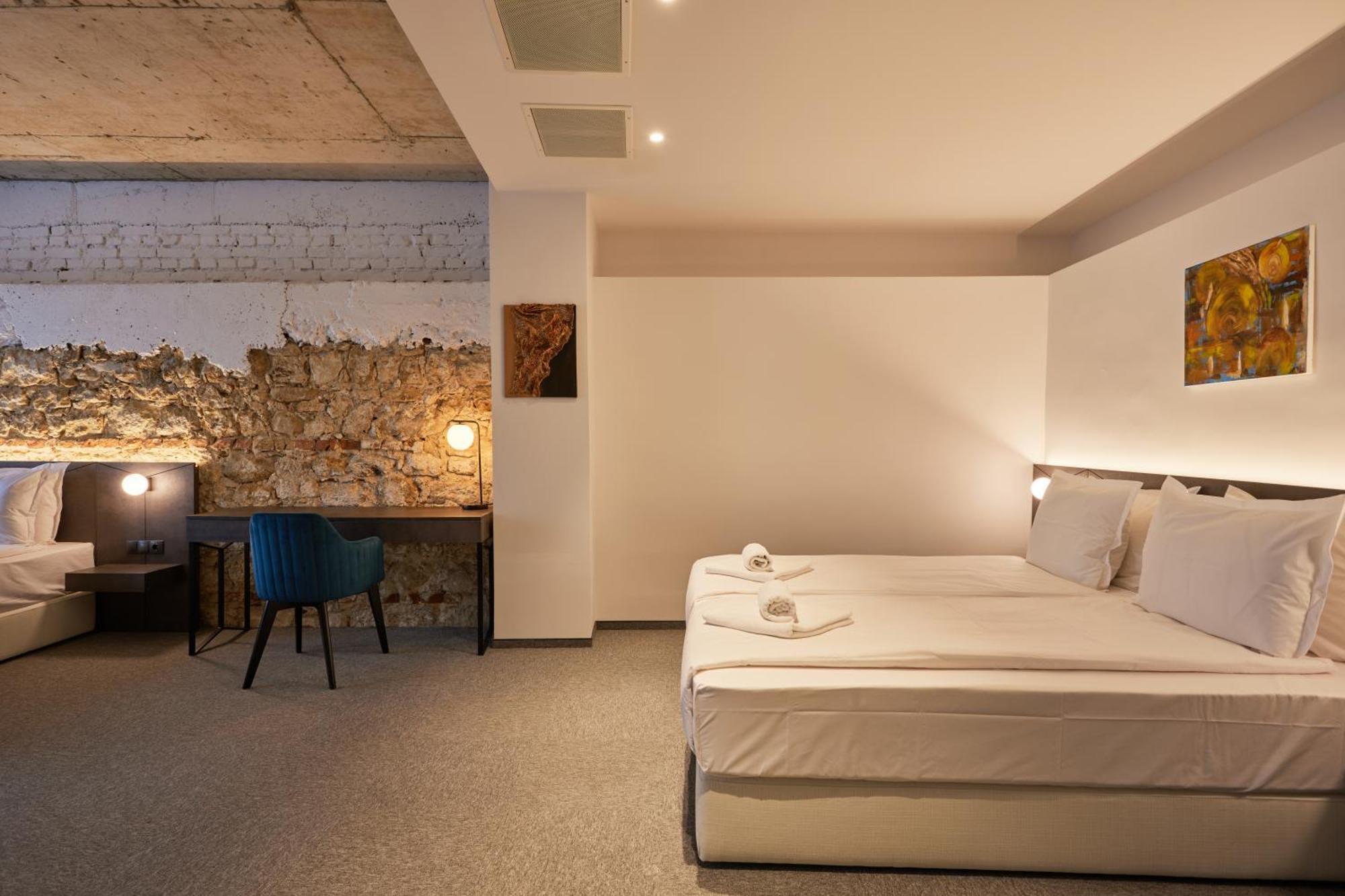Bizarre Boutique Hotel Varna Exteriör bild